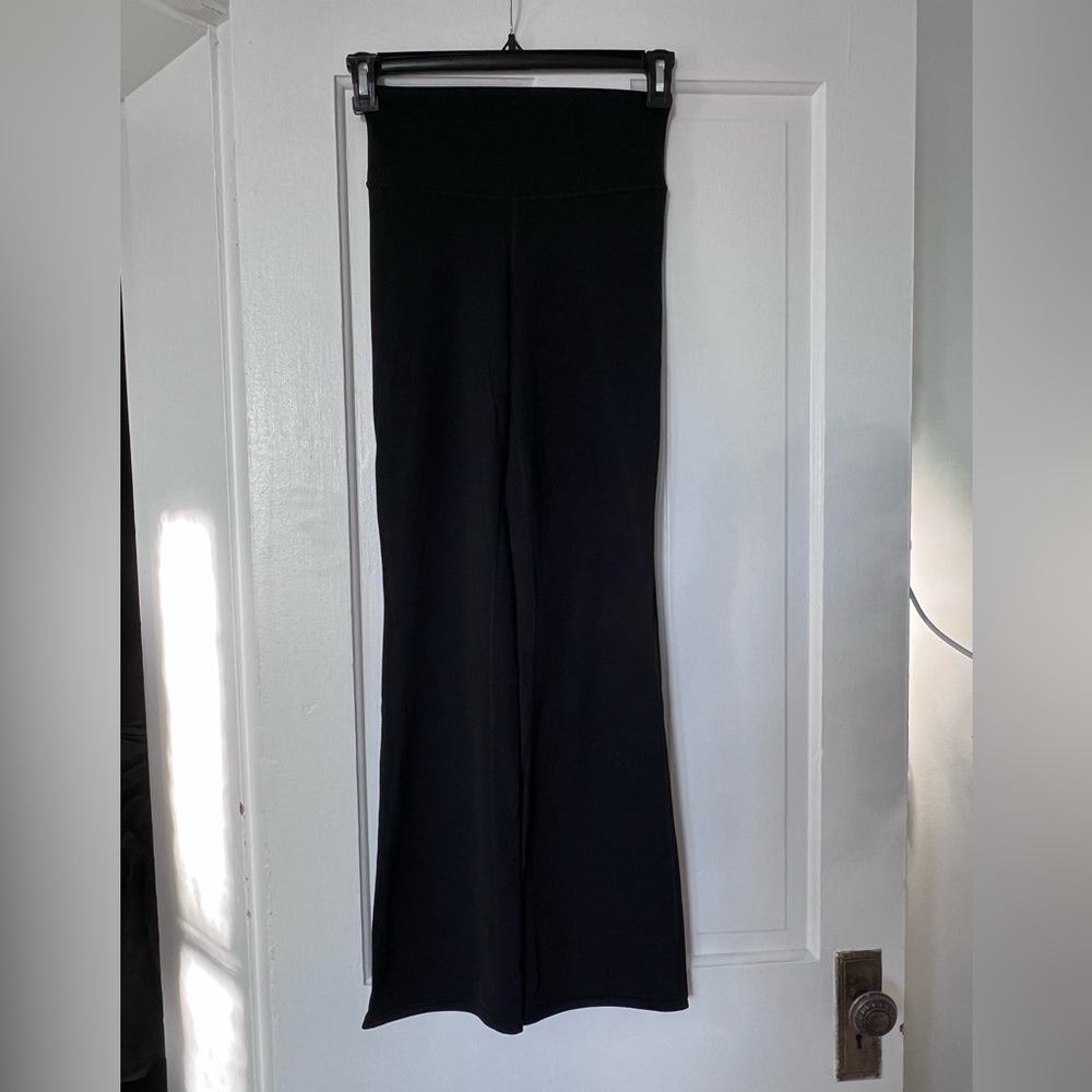 Athleta Transcend Slim Flare Pant in Black